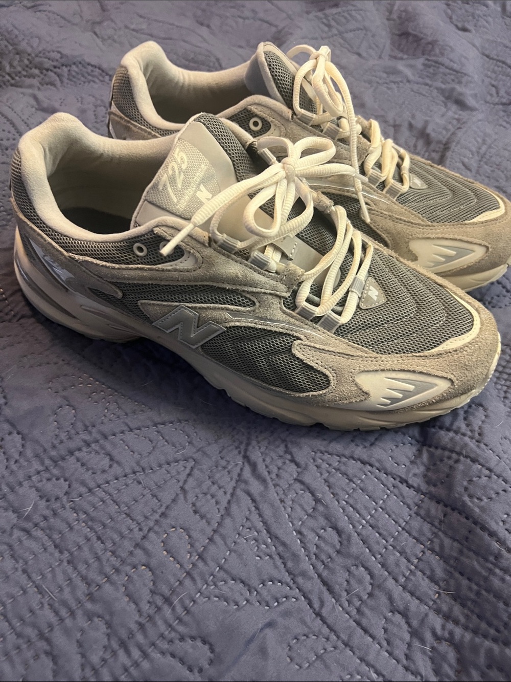 🔥New Balance Gray/White 725 Mesh Suede Sneakers